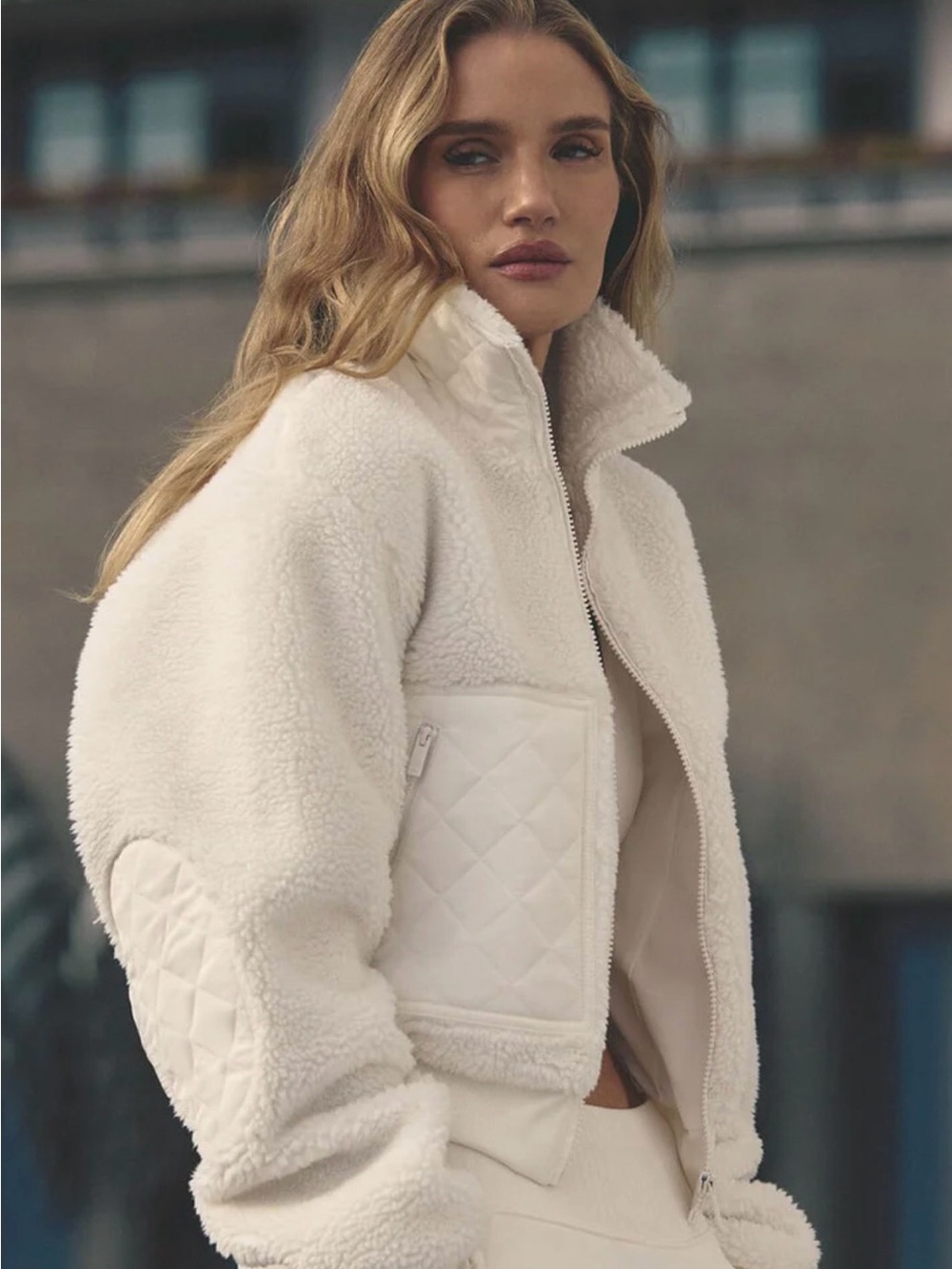 ALO Yoga Cream Zip-Up Cropped Sherpa Jacket - Picture 2 of 6